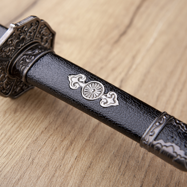 Katana Mini sa Stalkom