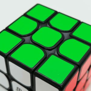 Rubikova kocka - YJ8104 MGC V2 3x3 Magnet