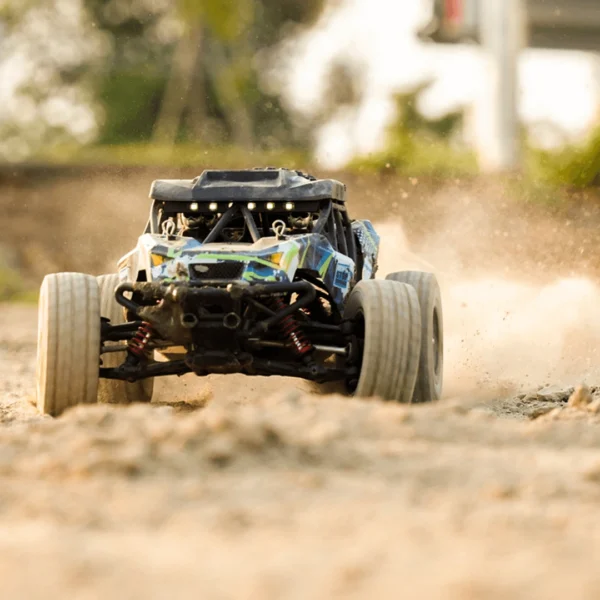 Auto na daljinski - RC Adventurer 1:16 - 70 km/h