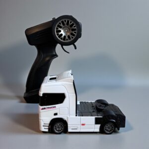 RC Gyro drift kamion