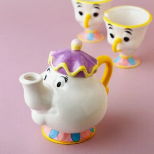 Čajnik i šoljice – Lepotica i zver 5 Čajnik i šoljice – Lepotica i zver